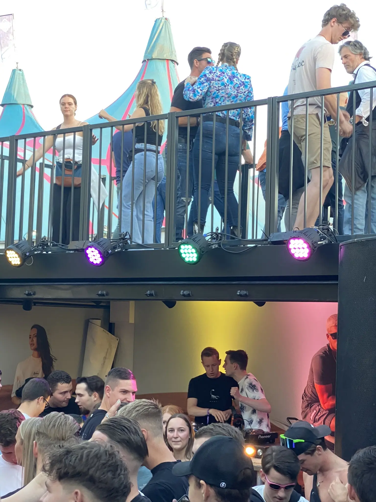T-Fooh & Suspicious Sounds bij Wish Outdoor 2022 in Beek en Donk