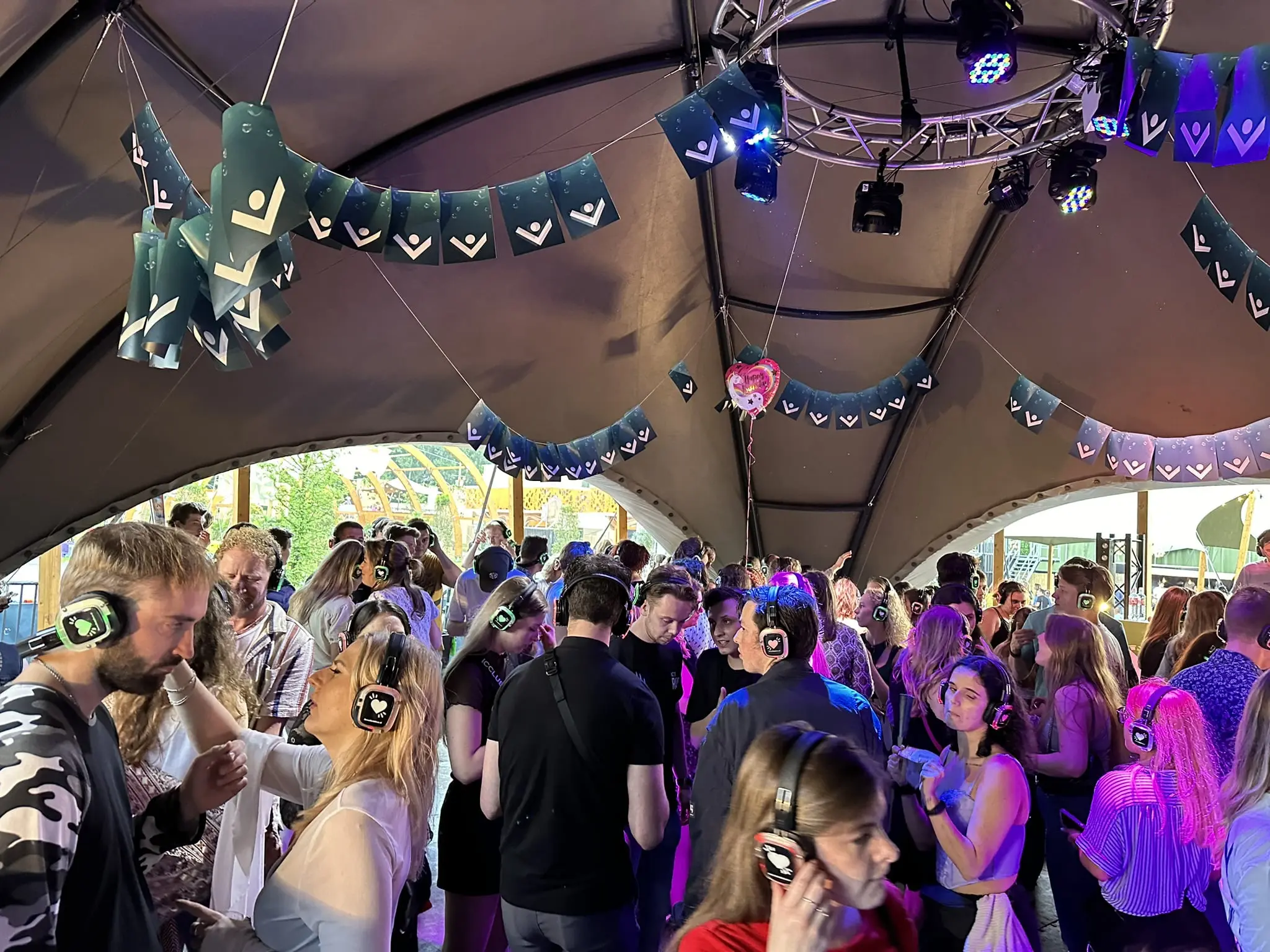 T-Fooh & Suspicious Sounds bij Wish Outdoor 2022 in Beek en Donk